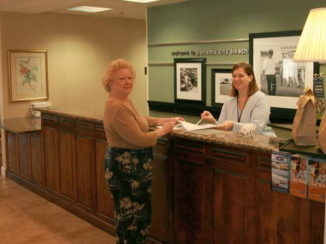 Hampton Inn By Hilton Panama City Beach Upper Grand Lagoon Interior photo